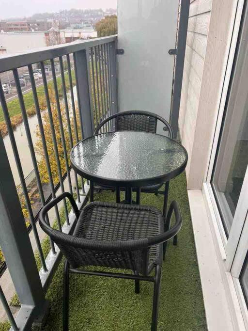 Lincoln View Sleeps 4 Balcony Self Check-In Apartment Exterior photo