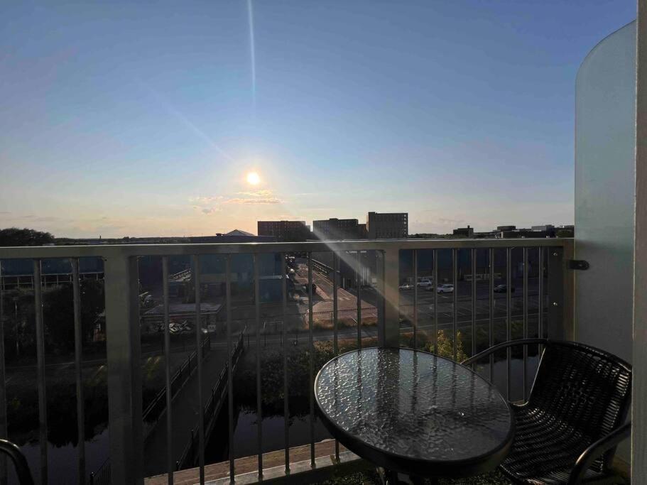 Lincoln View Sleeps 4 Balcony Self Check-In Apartment Exterior photo